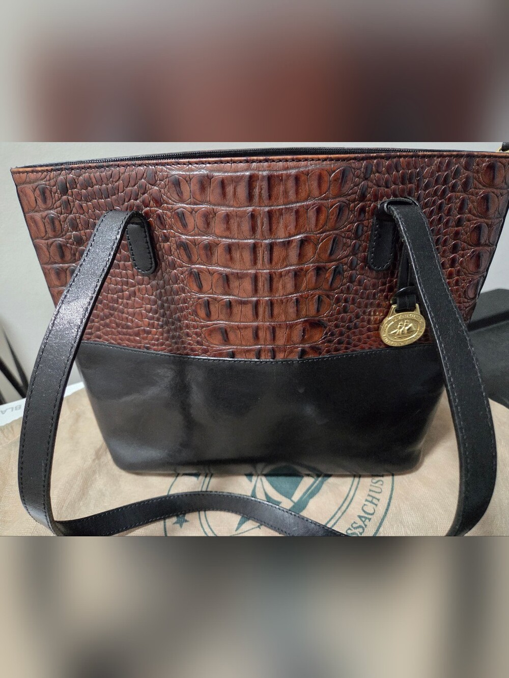 Vintage Brahmin Brown Clasic Croc Embossed Leather Tote Shoulder Bag w/ Dust Ba